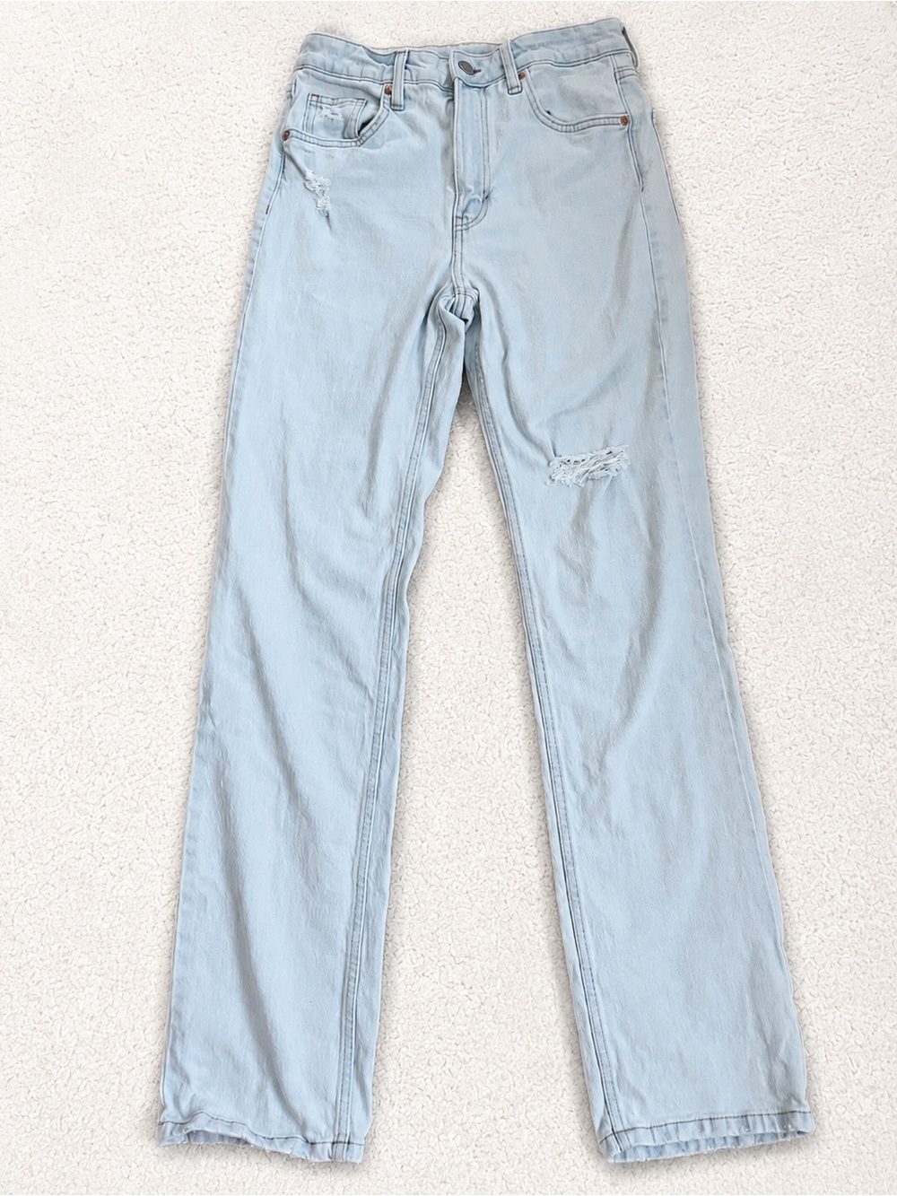 H&M Light Blue Straight-Leg Jeans